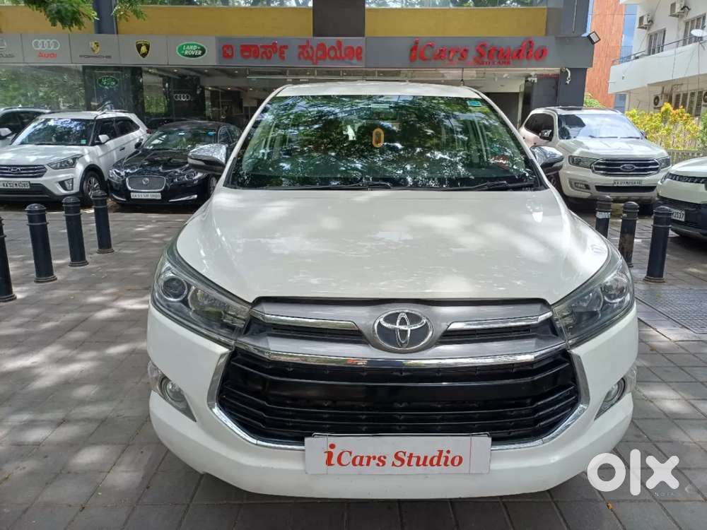 Toyota Innova Crysta 2.8 Zx At 7 Seater, 2017, Diesel