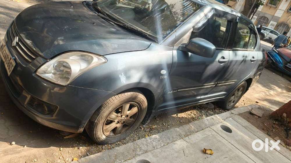 Maruti Suzuki Dzire Ags Zdi Plus, 2010, Diesel