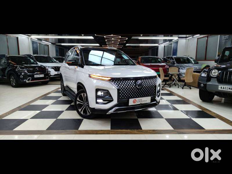 Mg Hector Plus Sharp Pro 1.5 Turbo Petrol Cvt 7 Str, 2023, Petrol