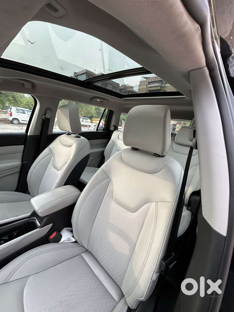 Jeep Meridian Limited, 2025, Diesel