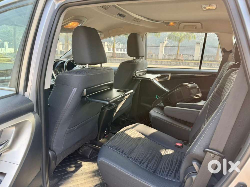 Toyota Innova Crysta 2018