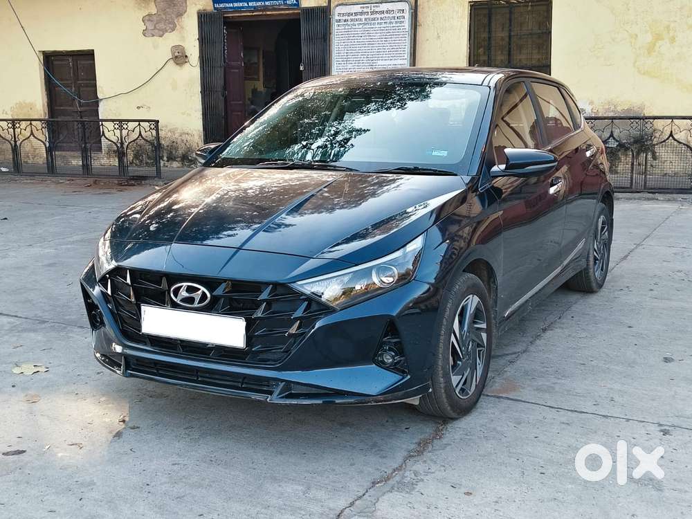 Hyundai I20 Asta (o) 1.2 Mt, 2023, Petrol