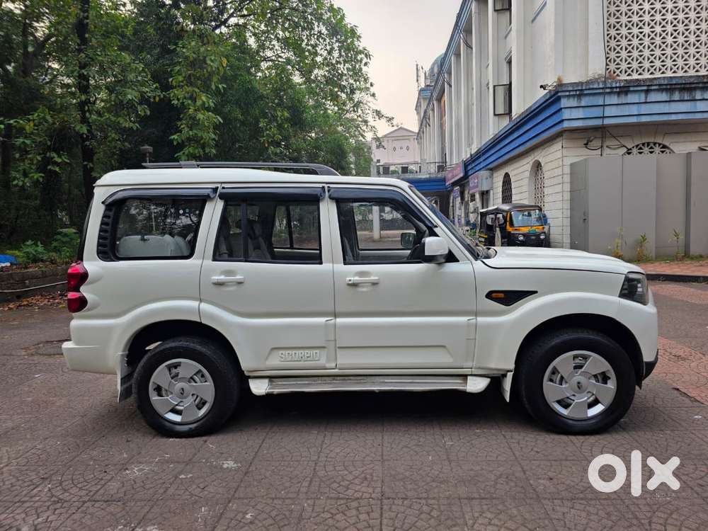 Mahindra Scorpio S4, 2015, Diesel