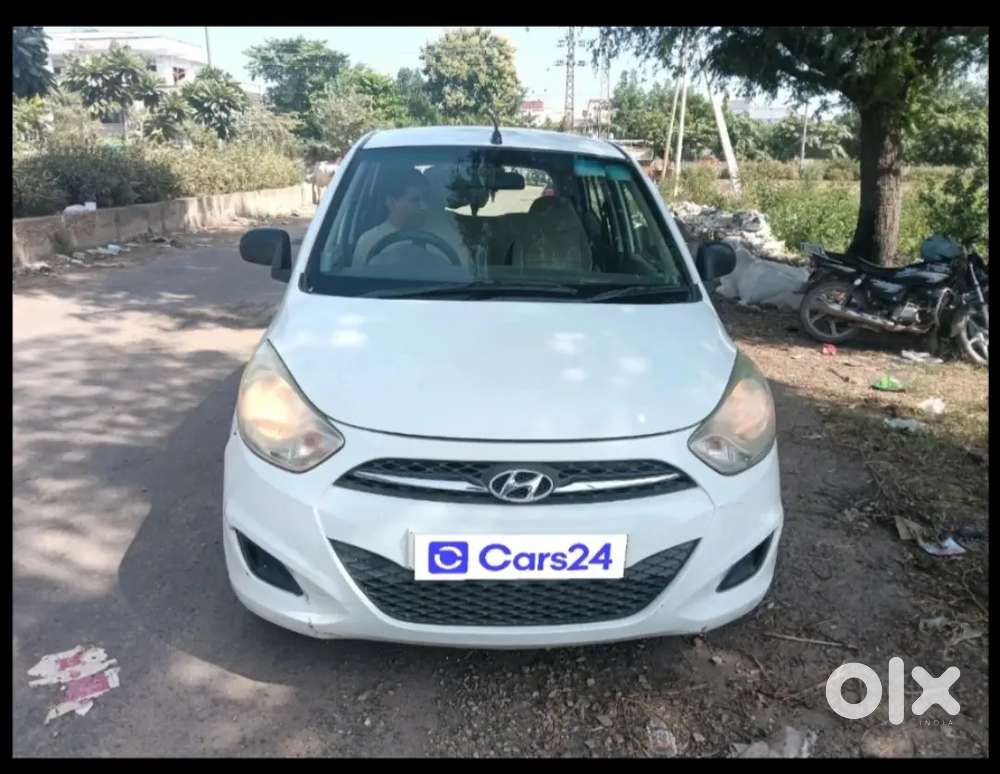 Hyundai I10 Automatic 2012 Petrol(cng Fitted)