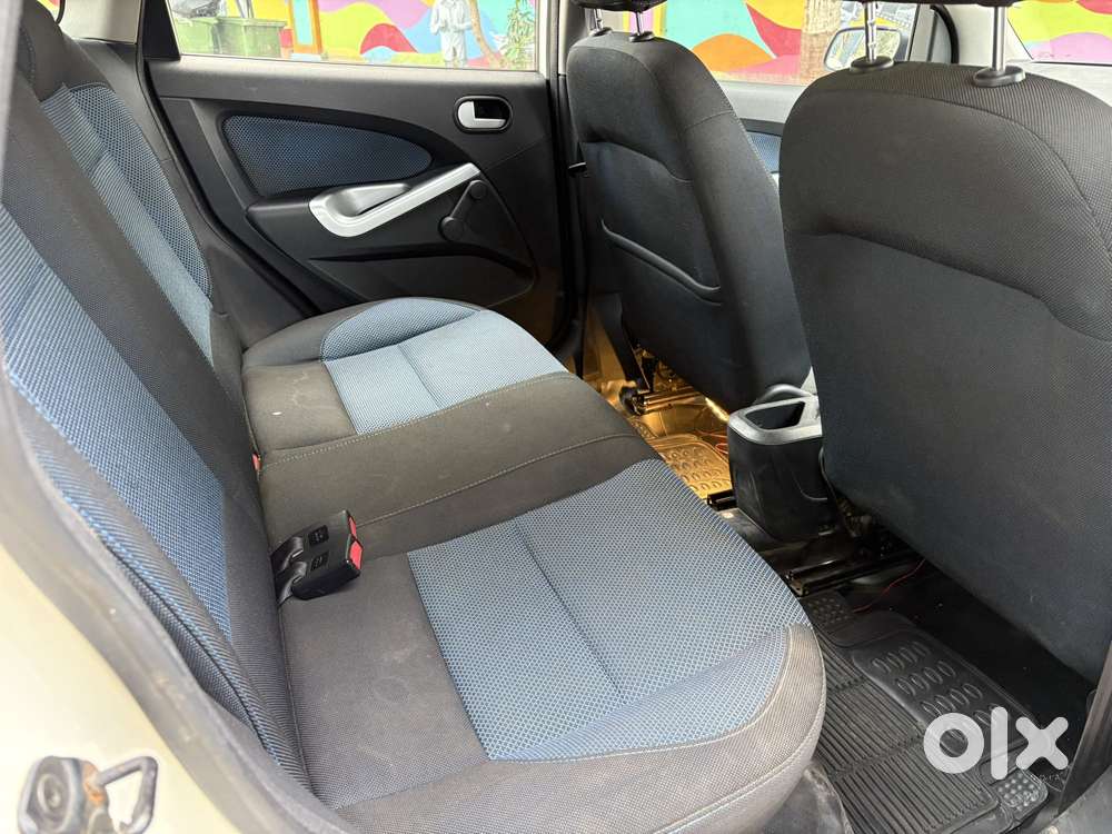 Ford Figo 2012-2015 Petrol Titanium, 2015, Petrol