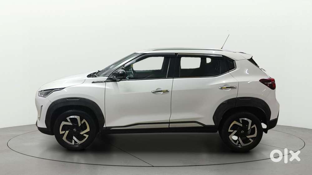 Nissan Magnite 1.0 Xv Premium Turbo Cvt, 2021, Petrol