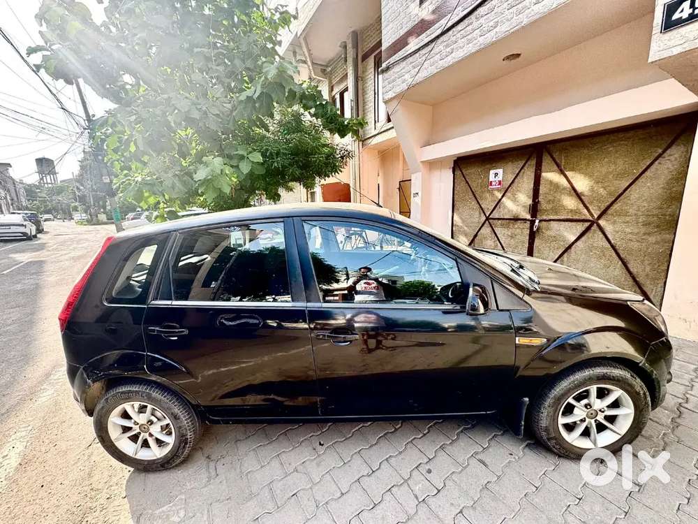 Ford Figo 2012 Diesel 180000 Km Driven