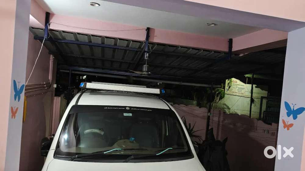 Mahindra Xylo 2.5 D2 Maxx 2012