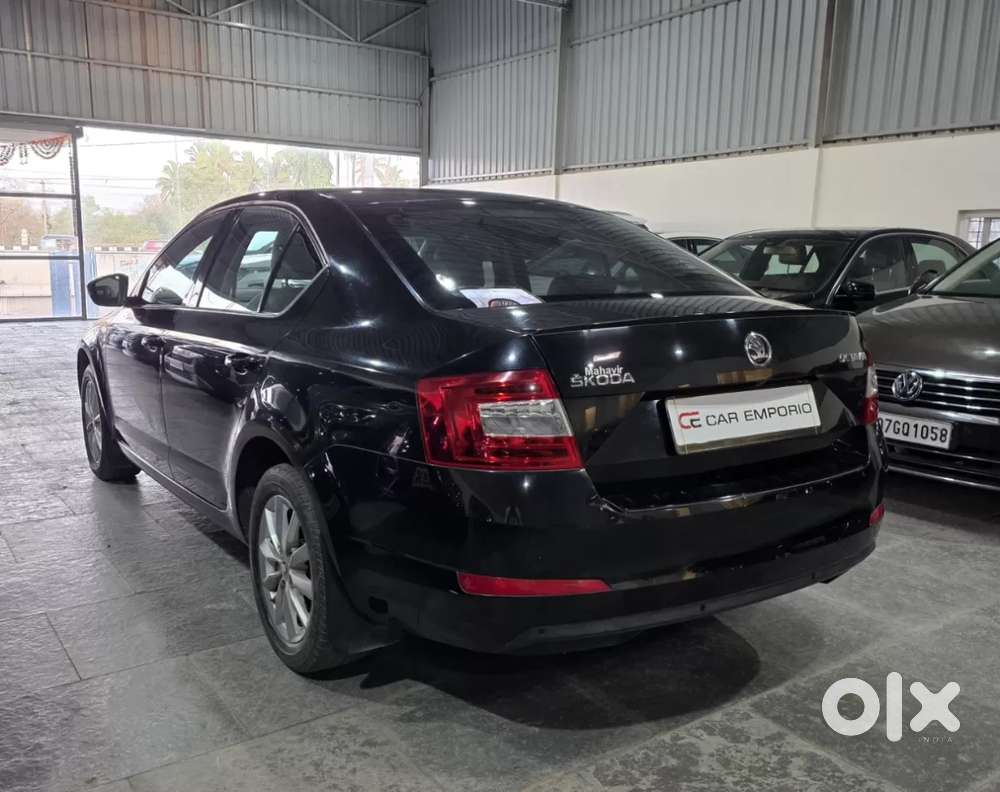 Skoda Octavia 1.8 Tsi Style Plus At, 2016, Petrol