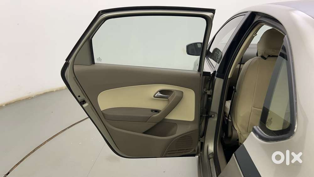 Skoda Rapid Ambition 1.6 Tdi Cr Manual Plus, 2014, Diesel