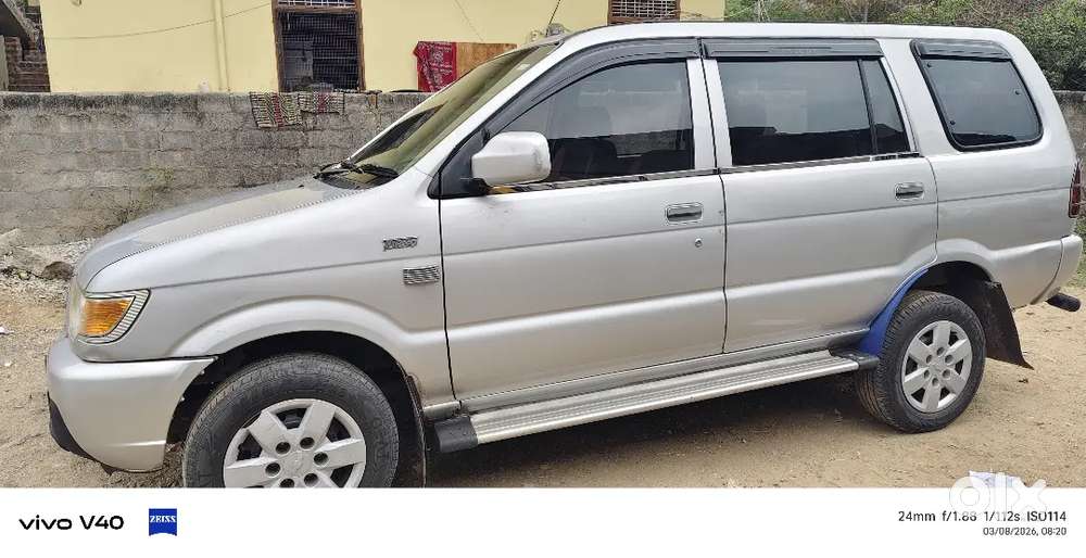 Chevrolet Tavera Neo 2015