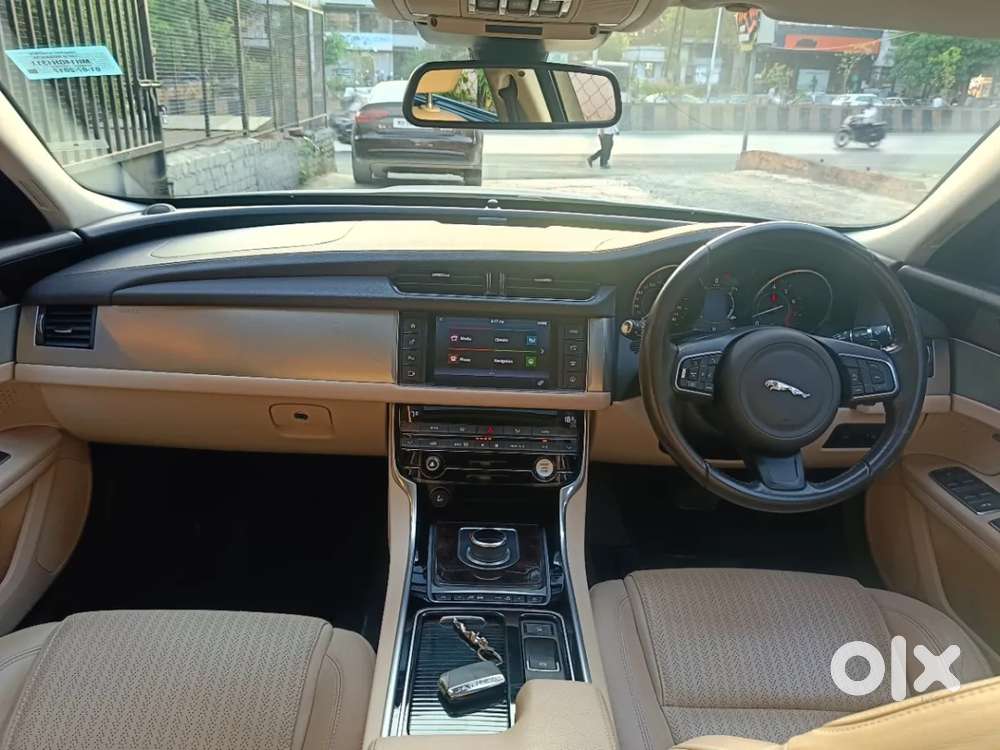 Jaguar Xf, 2017, Petrol