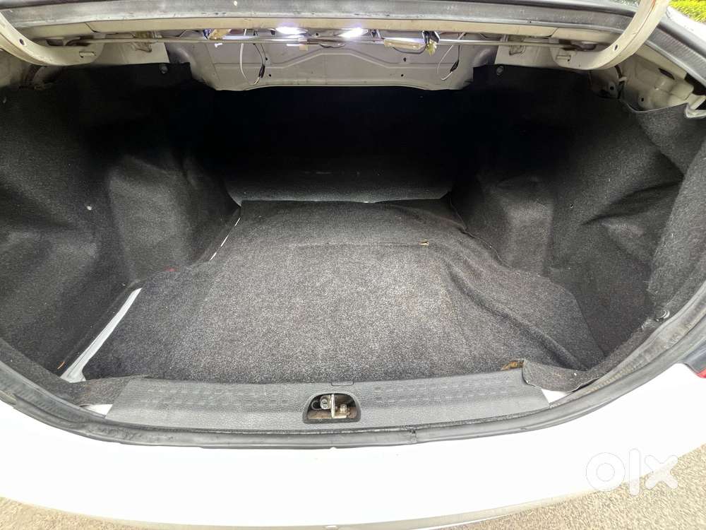Maruti Suzuki Swift Dzire Vdi (o), 2011, Diesel