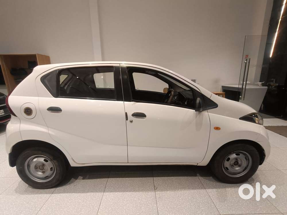 Datsun Redigo Sv 1.0, 2017, Petrol