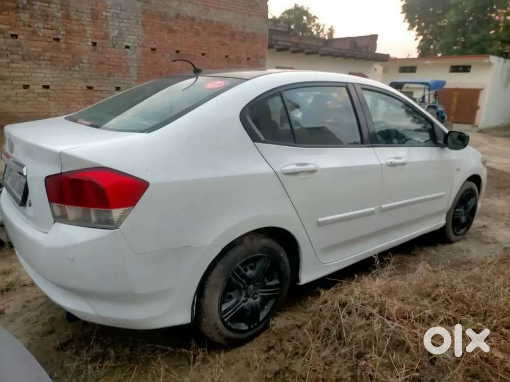 Good Condition Rto Prayagraj 4 Tyre New No Any Work