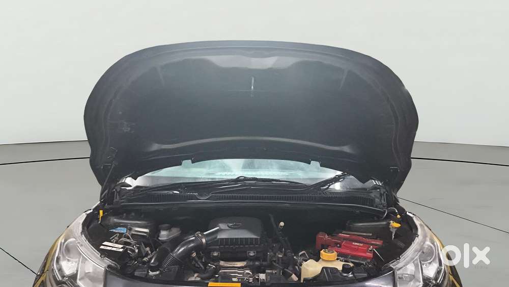 Tata Nexon 1.2 Revotron Xm (s), 2022, Petrol