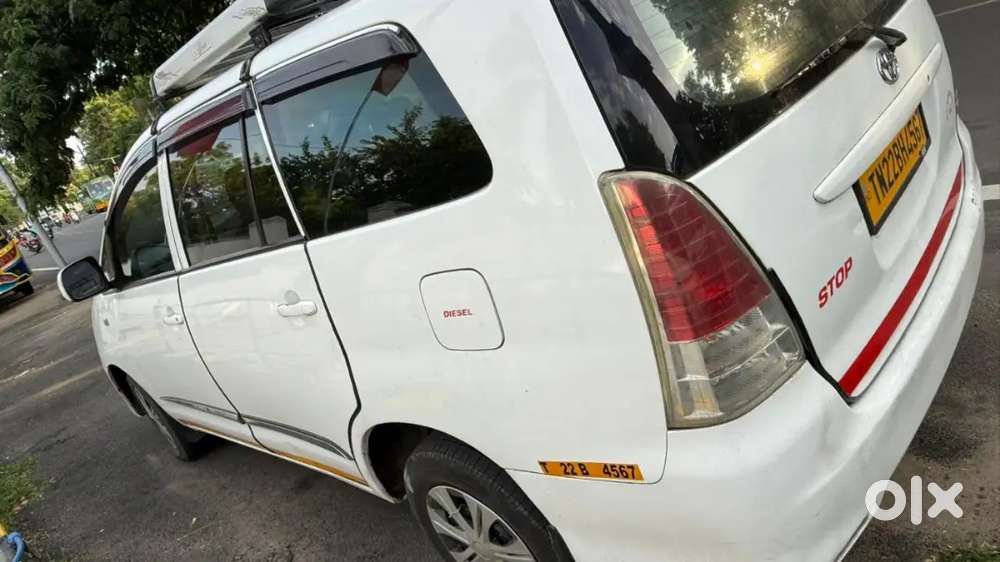 Toyota Innova 2010 Diesel Well Maintained