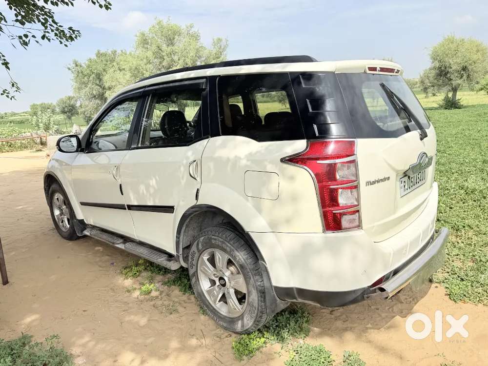 Mahindra Xuv500 Diesel Manual 2013 Variant Urjent  Sell