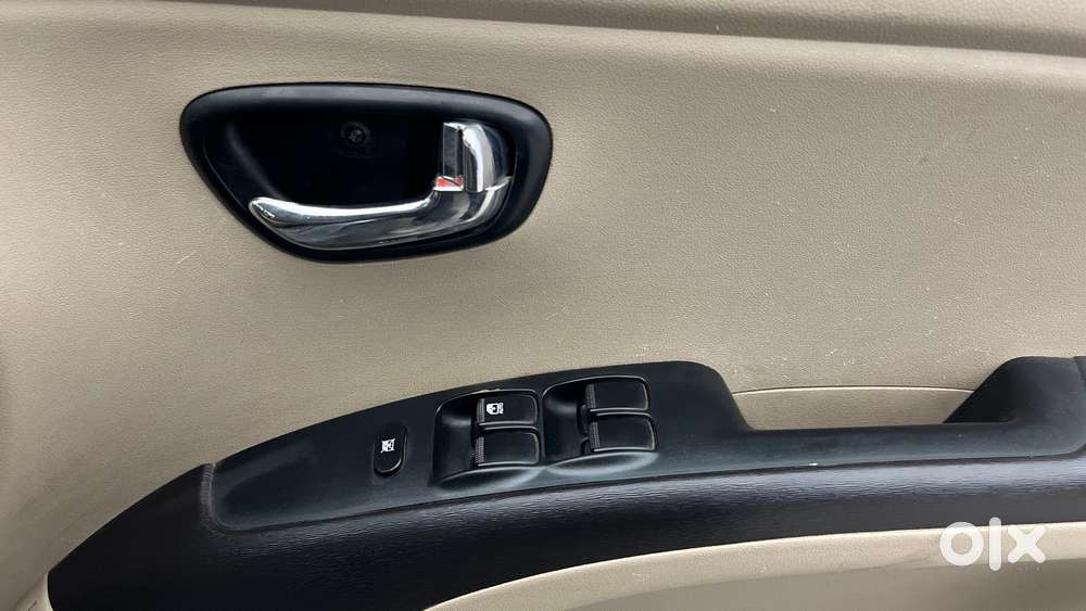 Hyundai I10 Sportz 1.1l, 2015, Petrol