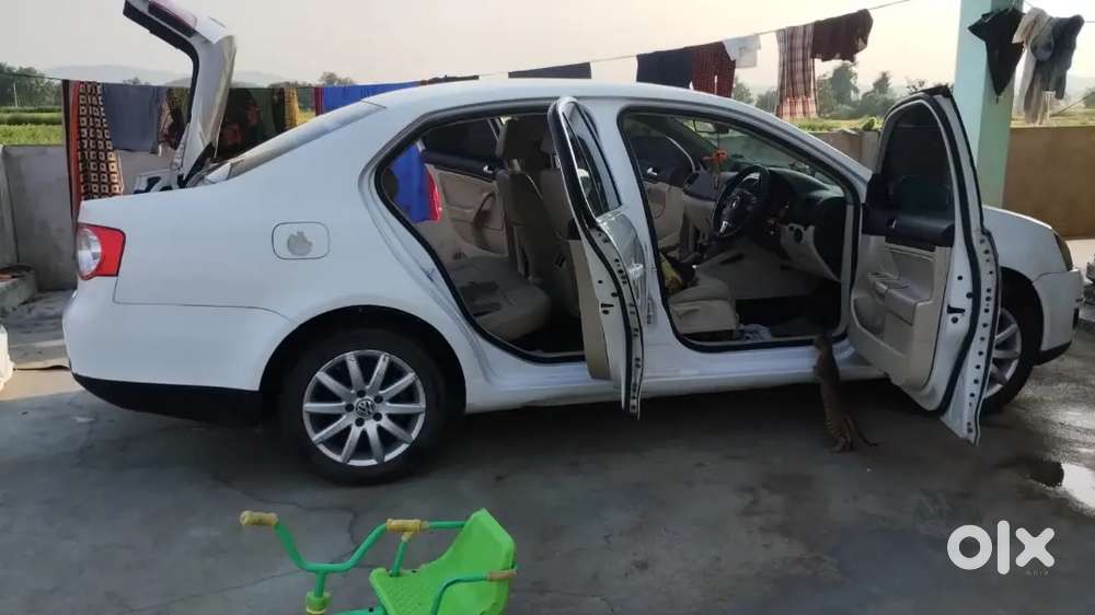 Volkswagen Jetta Highline 2010 Diesel Automatic