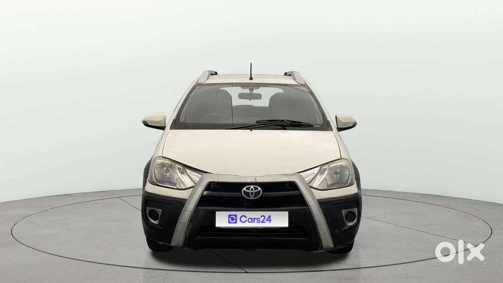 Toyota Etios Cross 1.2 G, 2015, Petrol