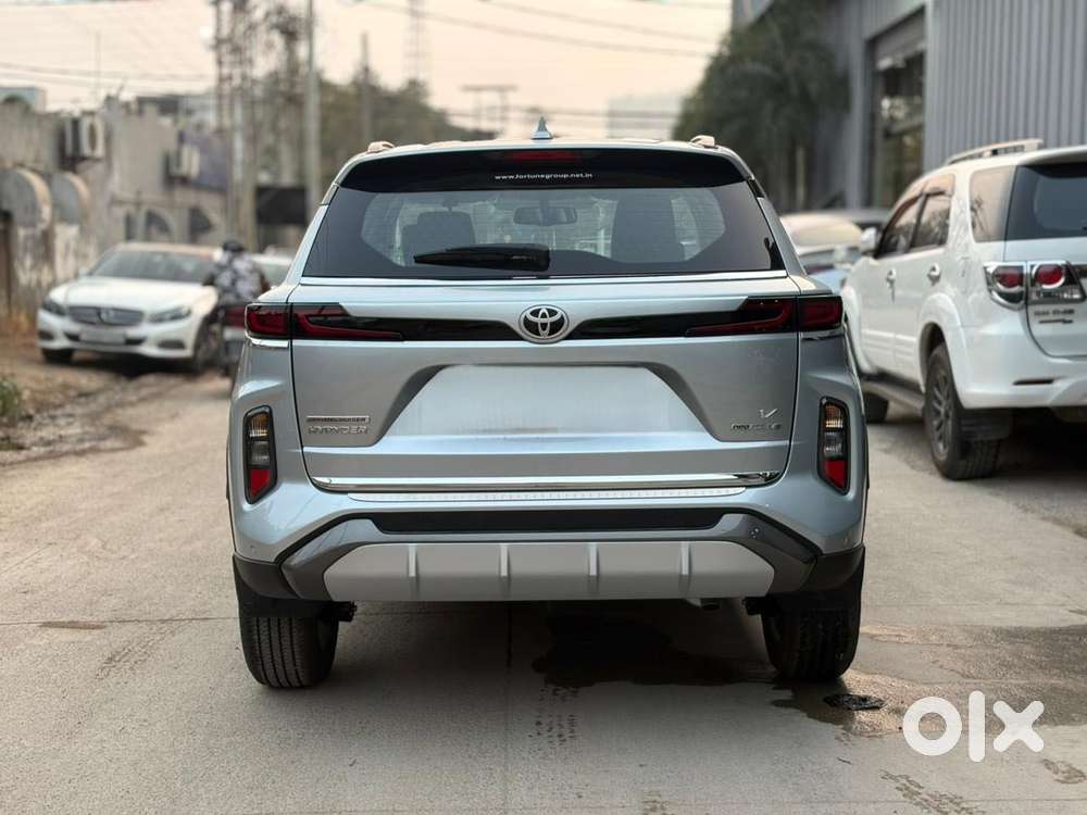 Toyota Urban Cruiser Hyryder 1.5 V Neo Drive, 2025, Petrol