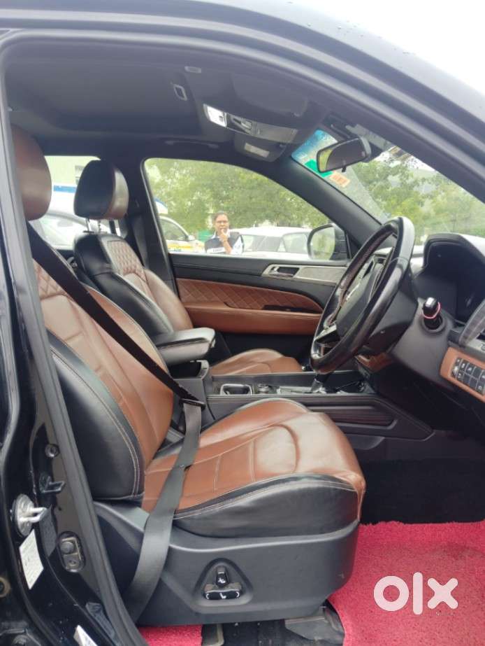 Mahindra Alturas G4 4wd At, 2018, Diesel