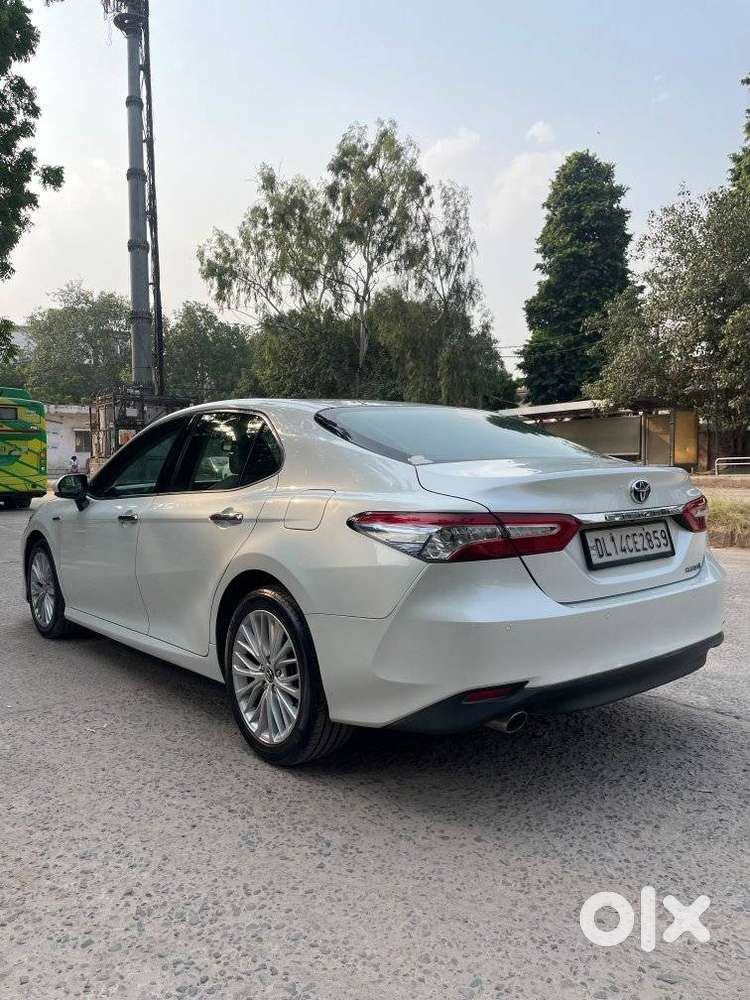 Toyota Camry [2019-ongoing] 2.5 Hybrid, 2019, Cng & Hybrids