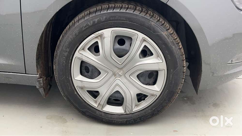 Tata Altroz 1.2 Xt, 2022, Petrol