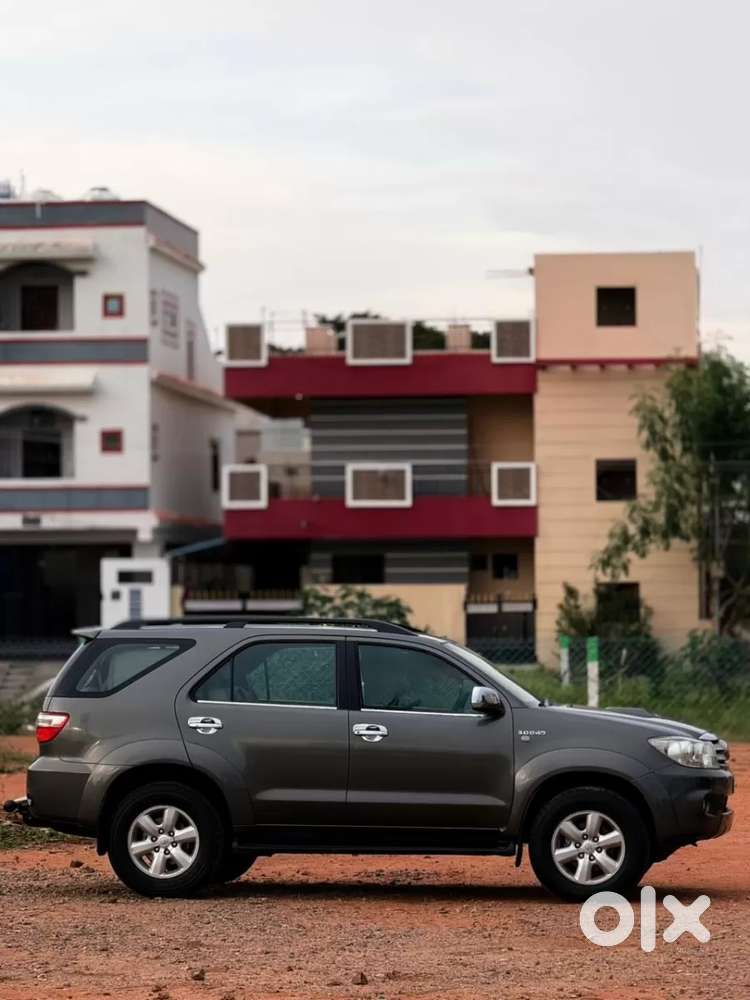 Toyota Fortuner, 2011, Diesel