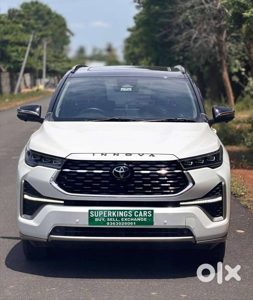 Toyota Innova, 2025, Petrol