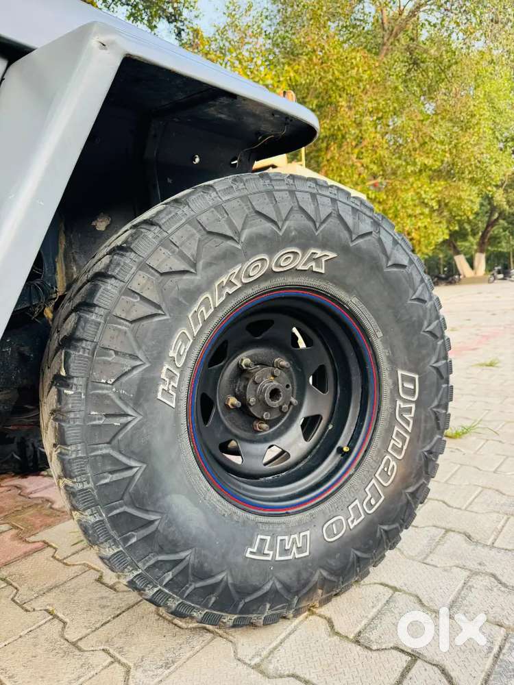 Mahindra Jeep Model 1995
