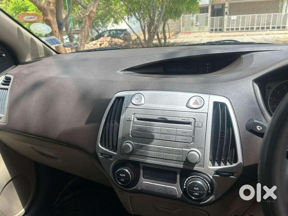 Hyundai I20 2011 Petrol Well Maintained