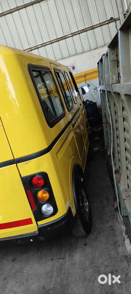 Tata Magic Express