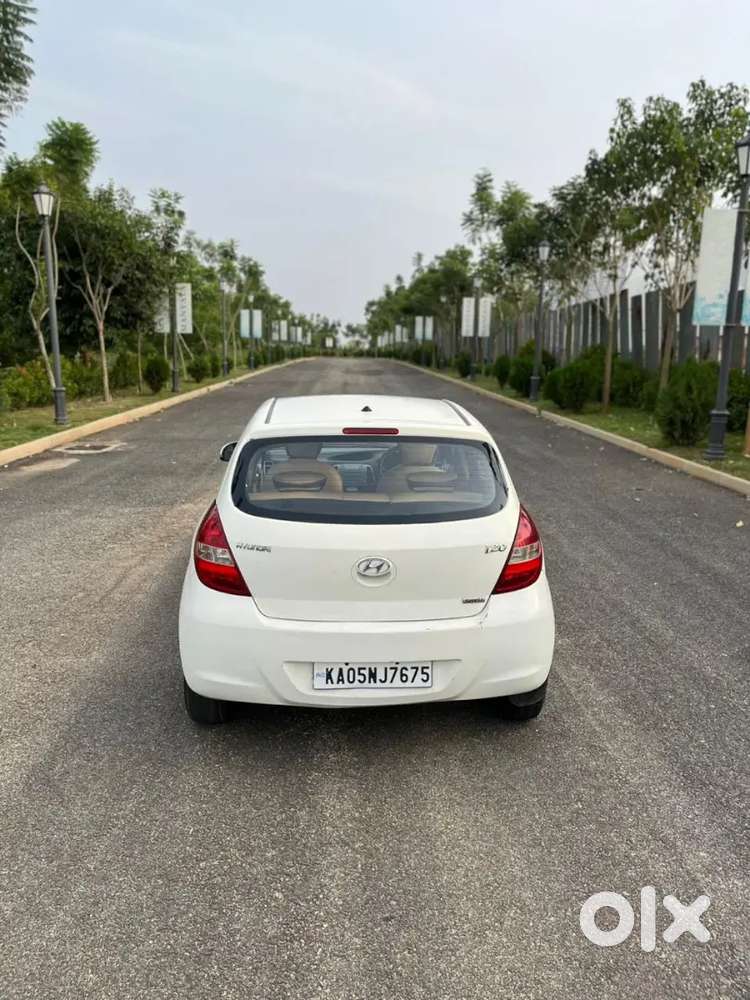 Hyundai I20 2010 Petrol 76000 Km Driven