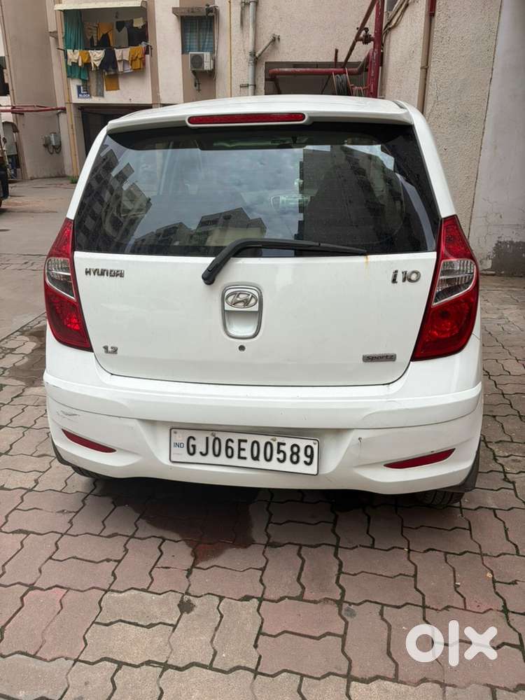 Hyundai I10 Sportz 2011