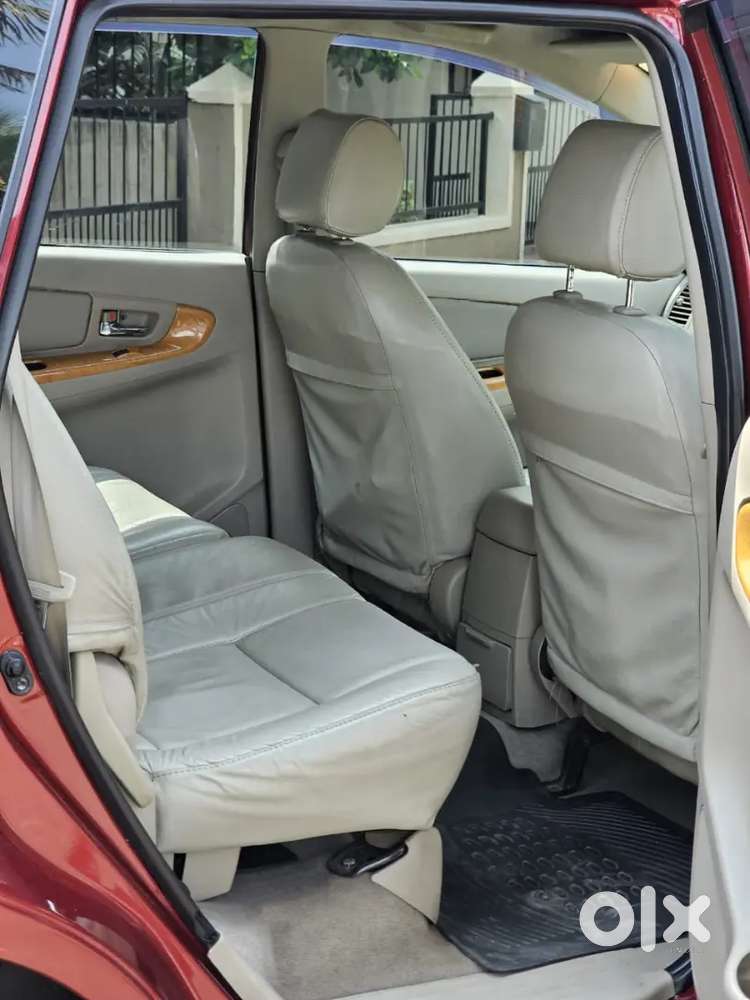 Toyota Innova 2011 Diesel 115000 Km Driven