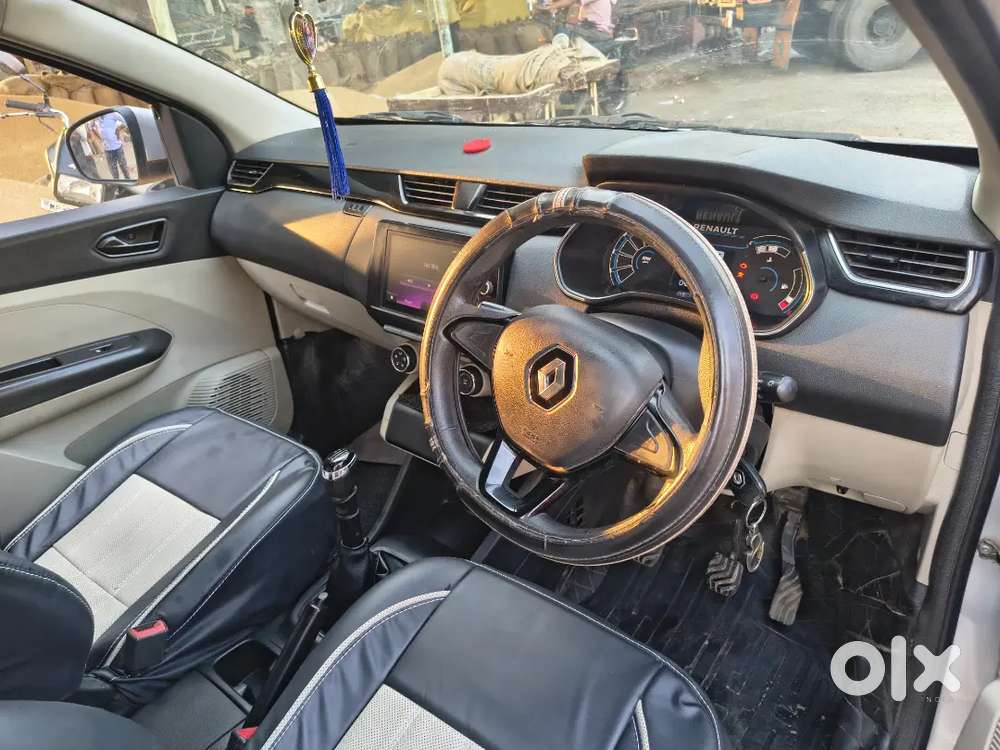 Renault Triber 1.0 Rxz 2021 कार