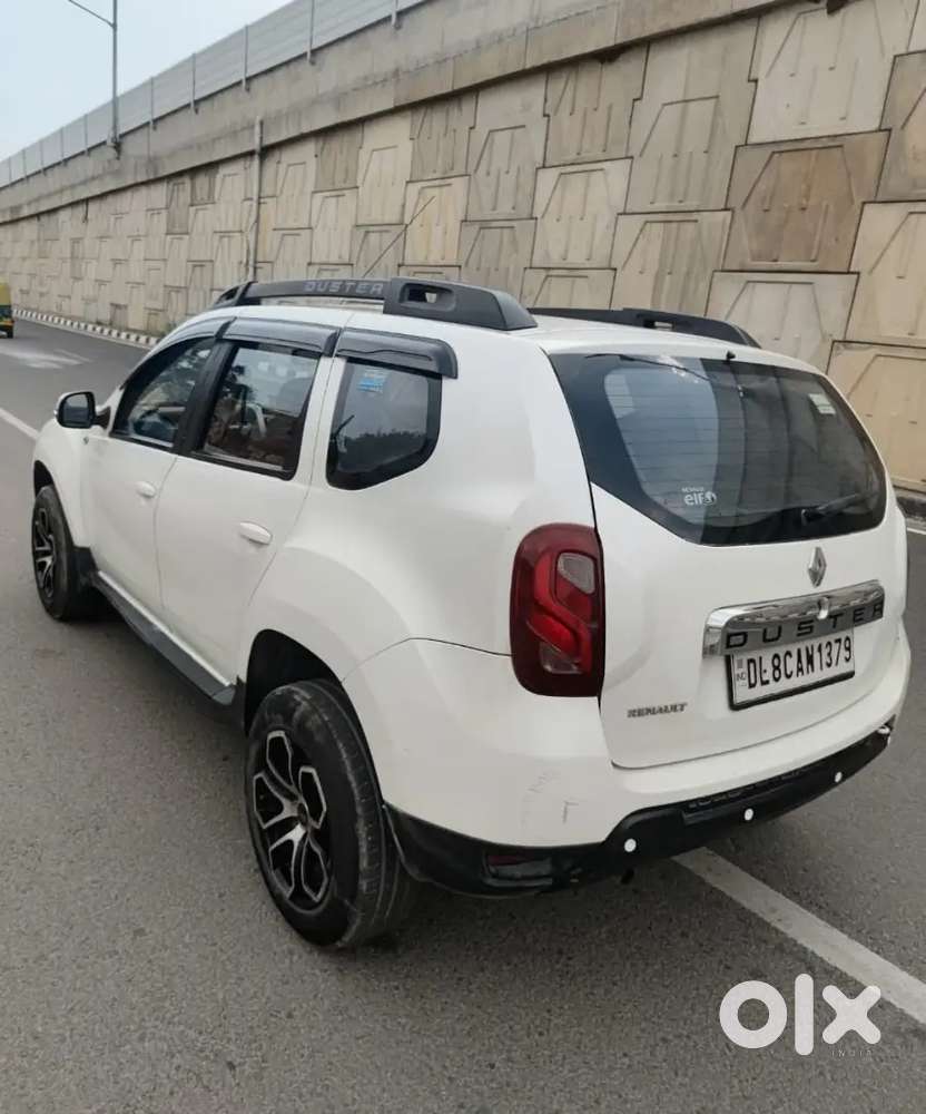 Renault Duster Petrol 2016 Model. Well Maintained.