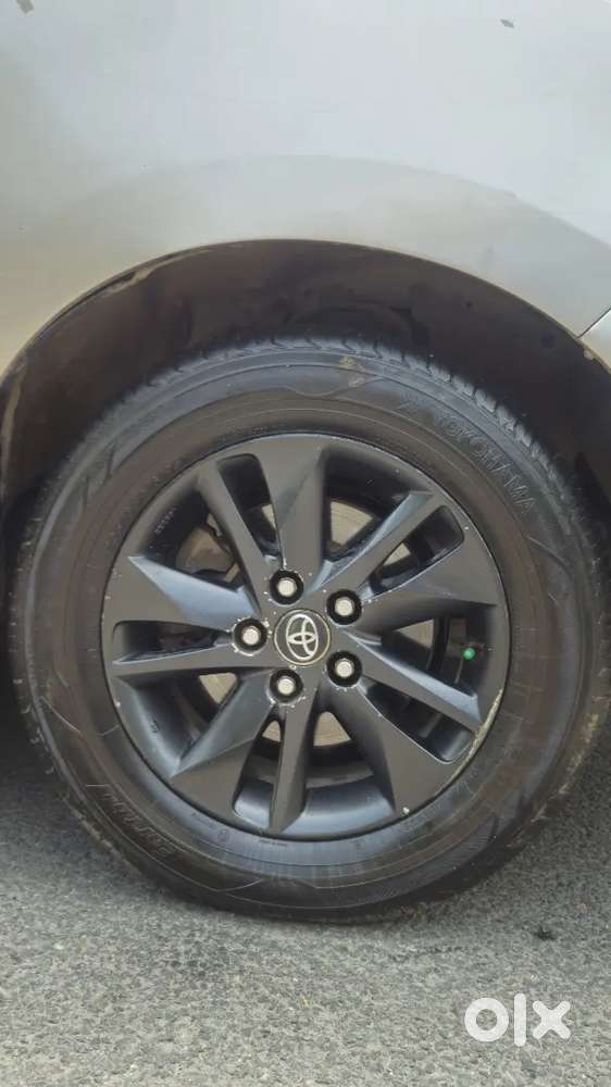 Innova Crysta Vx 2018  All Orignal  Manual