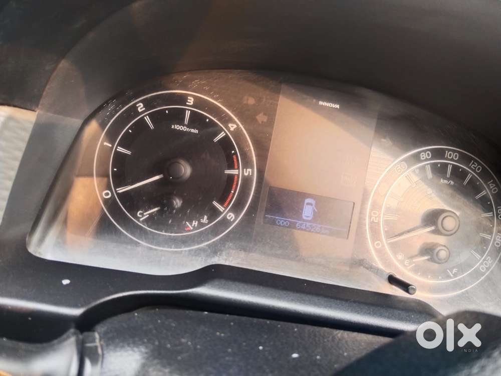Toyota Innova Crysta 2.4 G Mt 7 Str, 2016, Diesel