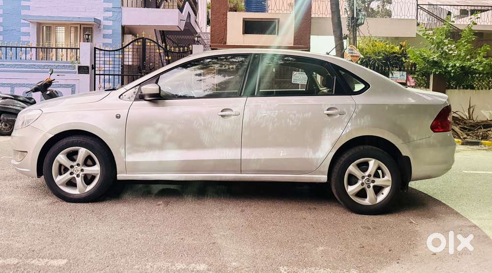 Skoda Rapid Elegance 1.6 Tdi Cr Manual, 2012, Diesel