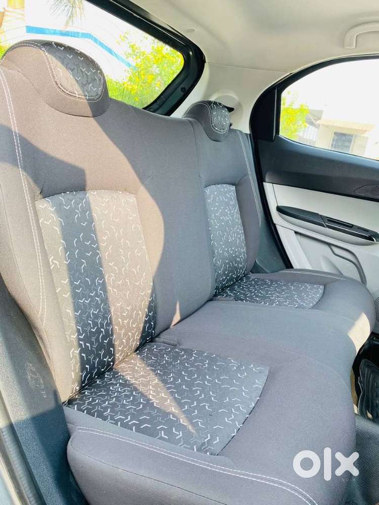 Tata Tiago, 2020, Petrol