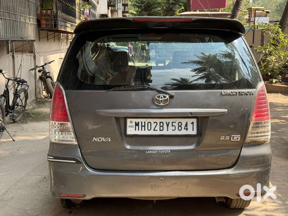 Toyota Innova 2.5g 8 Seater With Less Km Driven Genuinely Ready Condit