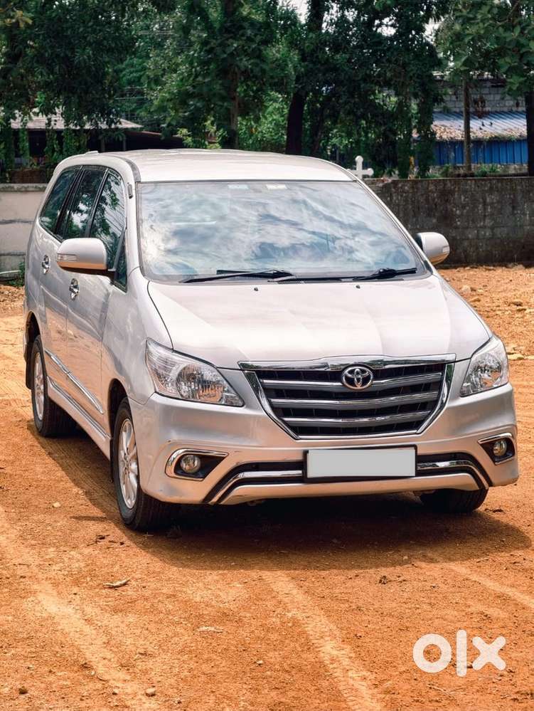 Toyota Innova Diesel 2014