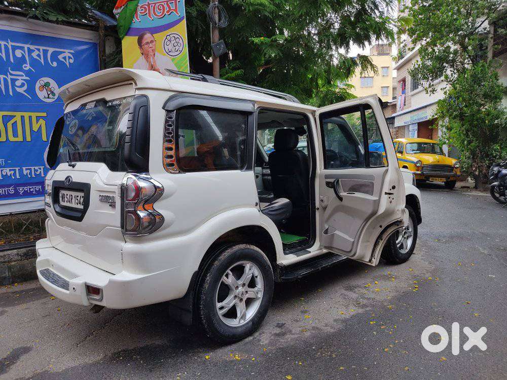 Mahindra Scorpio S10, 2016, Diesel