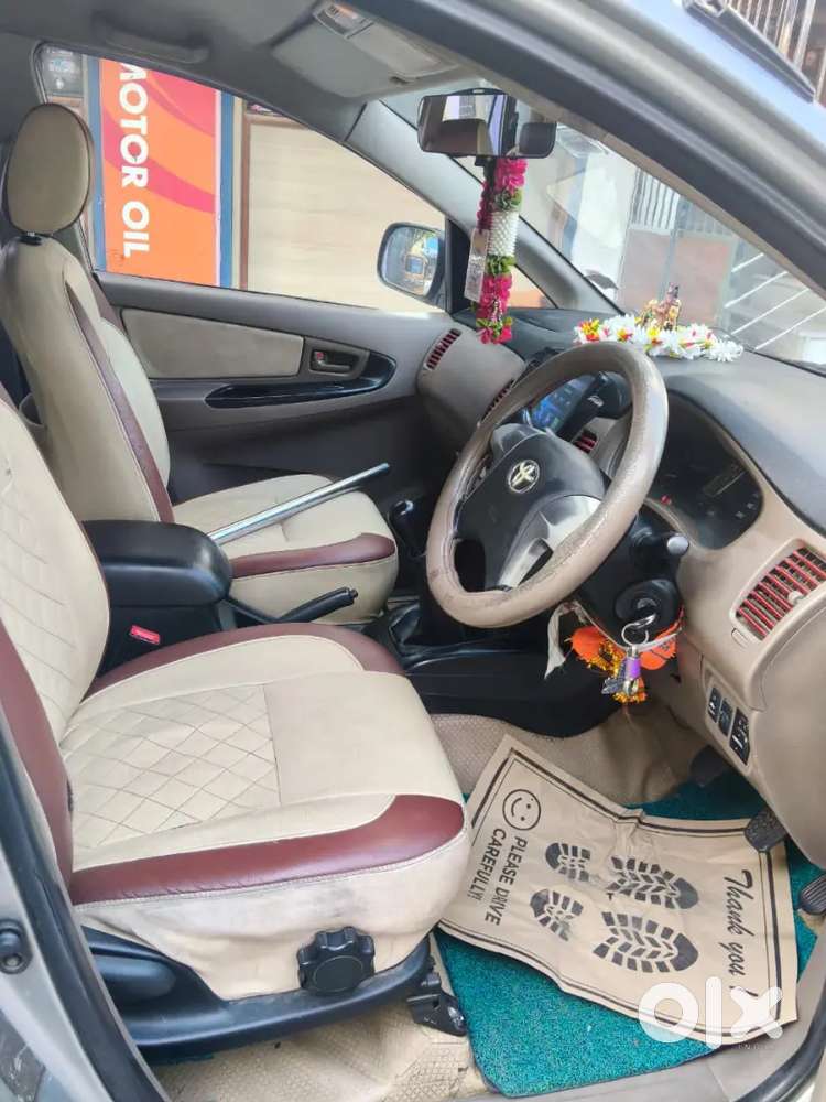 Toyota Innova 2016g