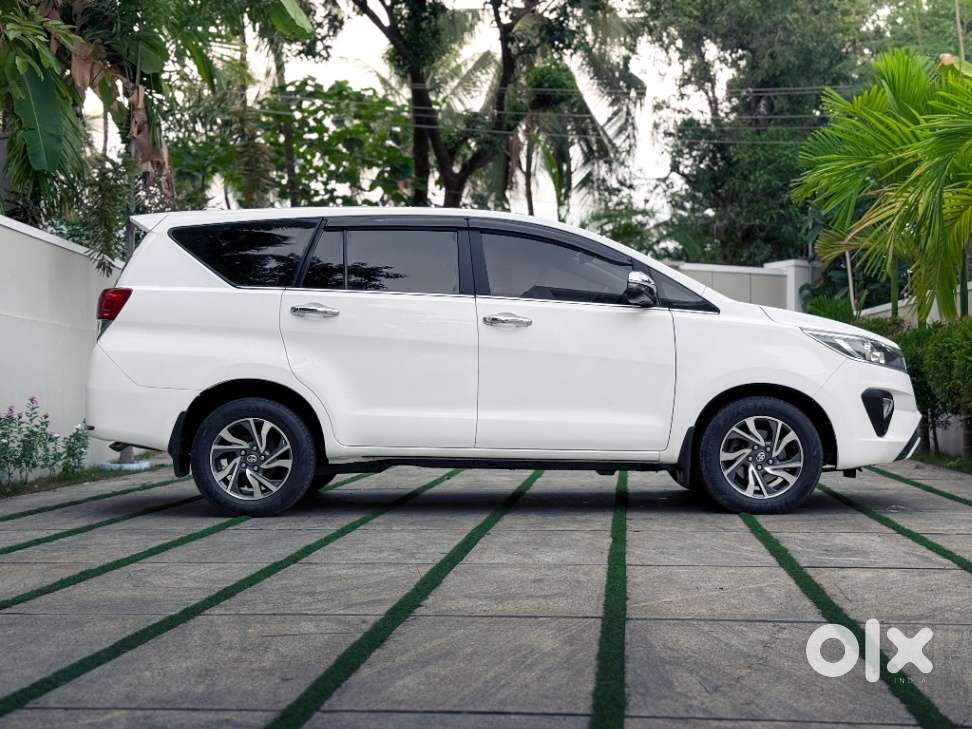 Toyota Innova Crysta [2020-ongoing] 2.7 Gx At 7 Str, 2021, Diesel