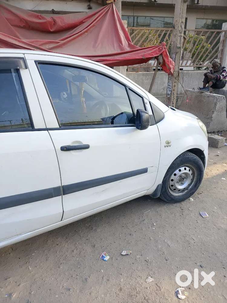 Ritz Suzuki White Petrol Cng
