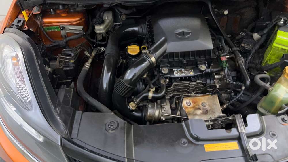 Tata Nexon 1.2 Revotron Xza Plus (o) Dual Tone, 2018, Petrol